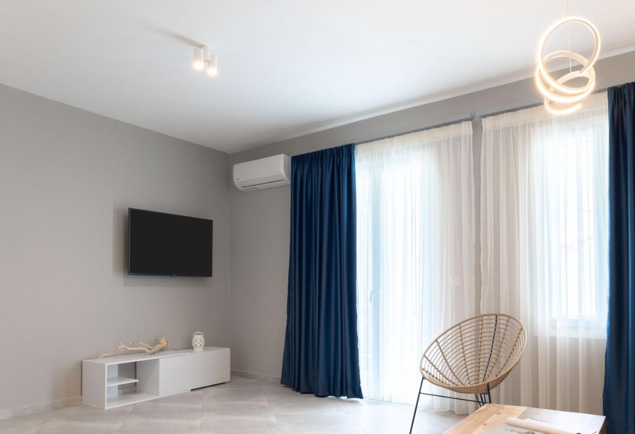 Corali Suites Andros Batsi  Exterior photo